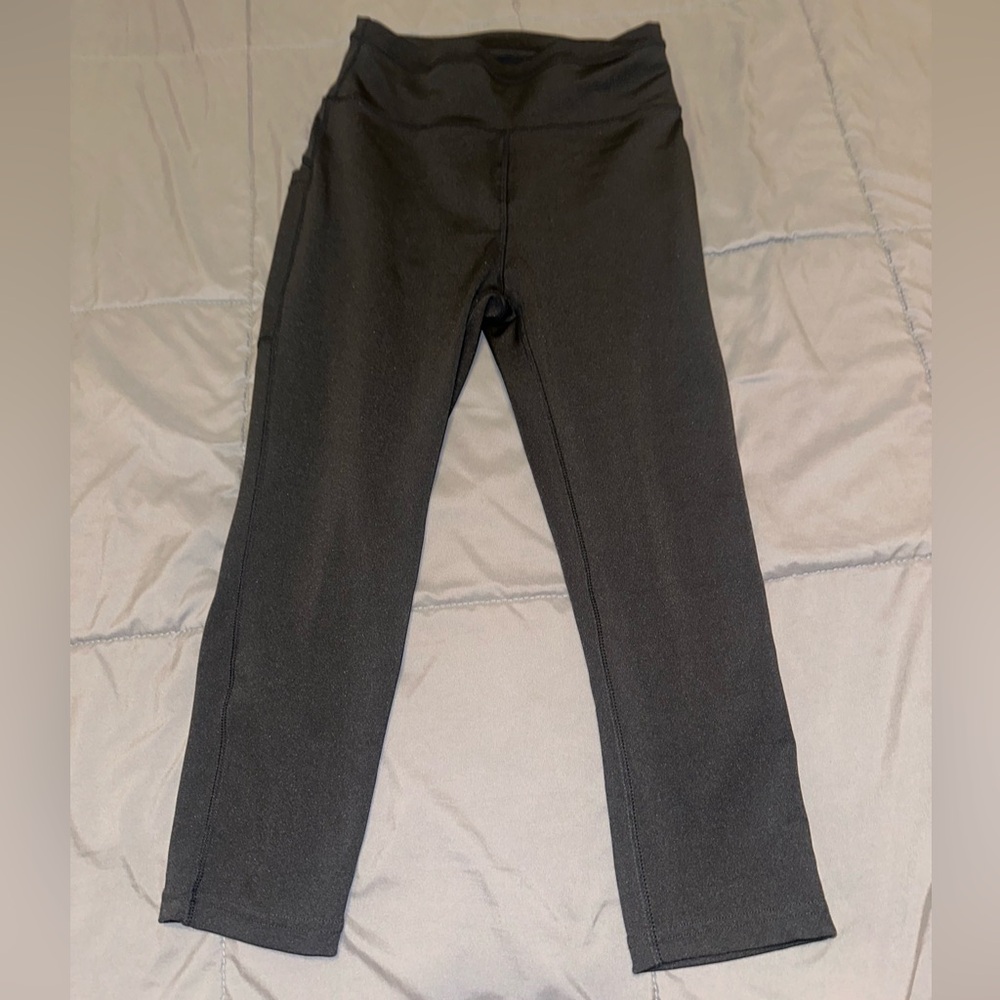 Pop fit leggings with pockets